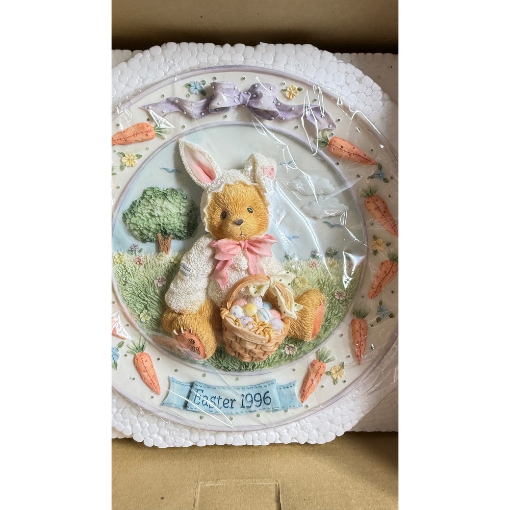 Cherished Teddies Bear Dressed As Bunny Dated 1996 Plate Enesco 156590 Boxed